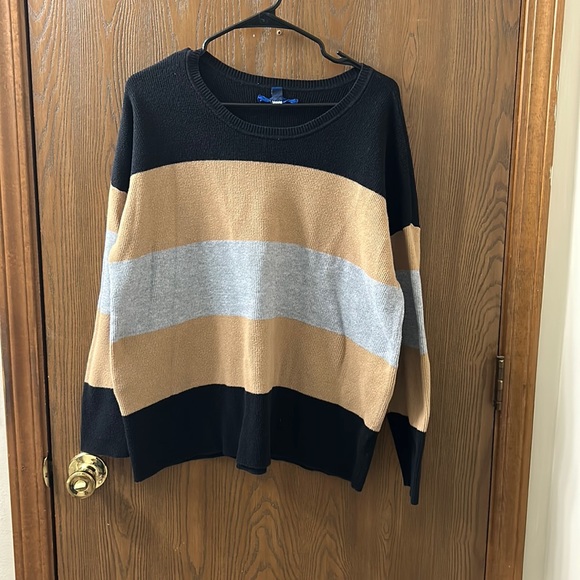 Apt. 9 women’s sweater - Picture 1 of 2
